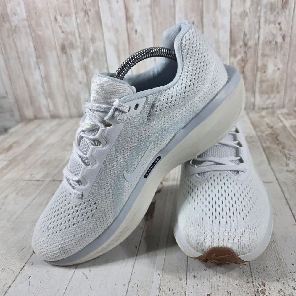 Nike Air Winflo 11 Womens White Pure Platinum Running Shoes FJ9510-107 US 10